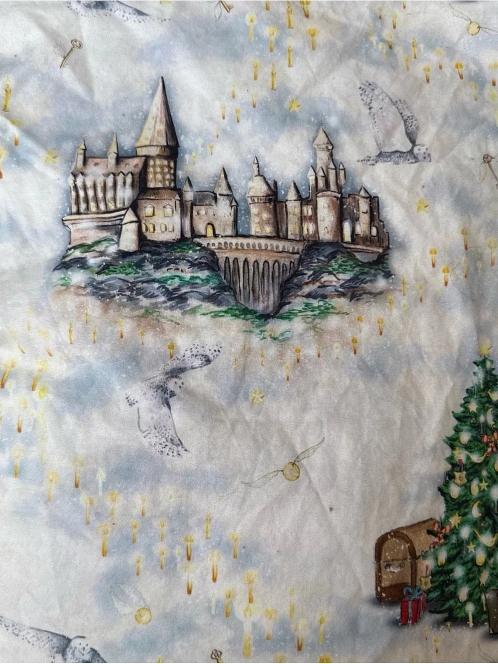 Pottery Barn Teen White Holiday Castle & Tree Throw with Gold Accents